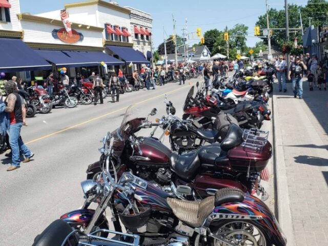 A thrilling motorcycle festival that takes place in Bobcaygeon, featuring bike shows, live music, food vendors, and group rides. It’s a lively celebration of motorcycle culture that draws enthusiasts from across the region.