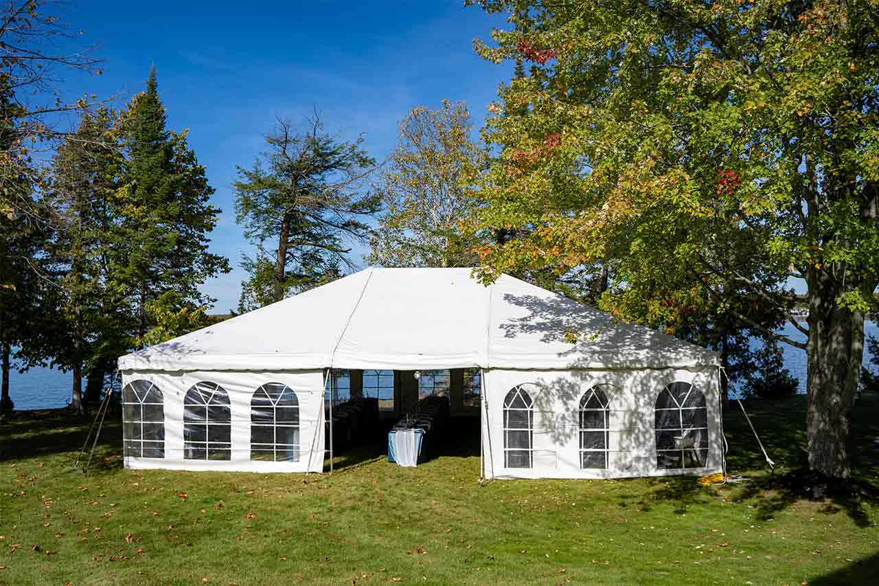 A 40x40 tent can accommodate 133 seats or 320 stand up venue.